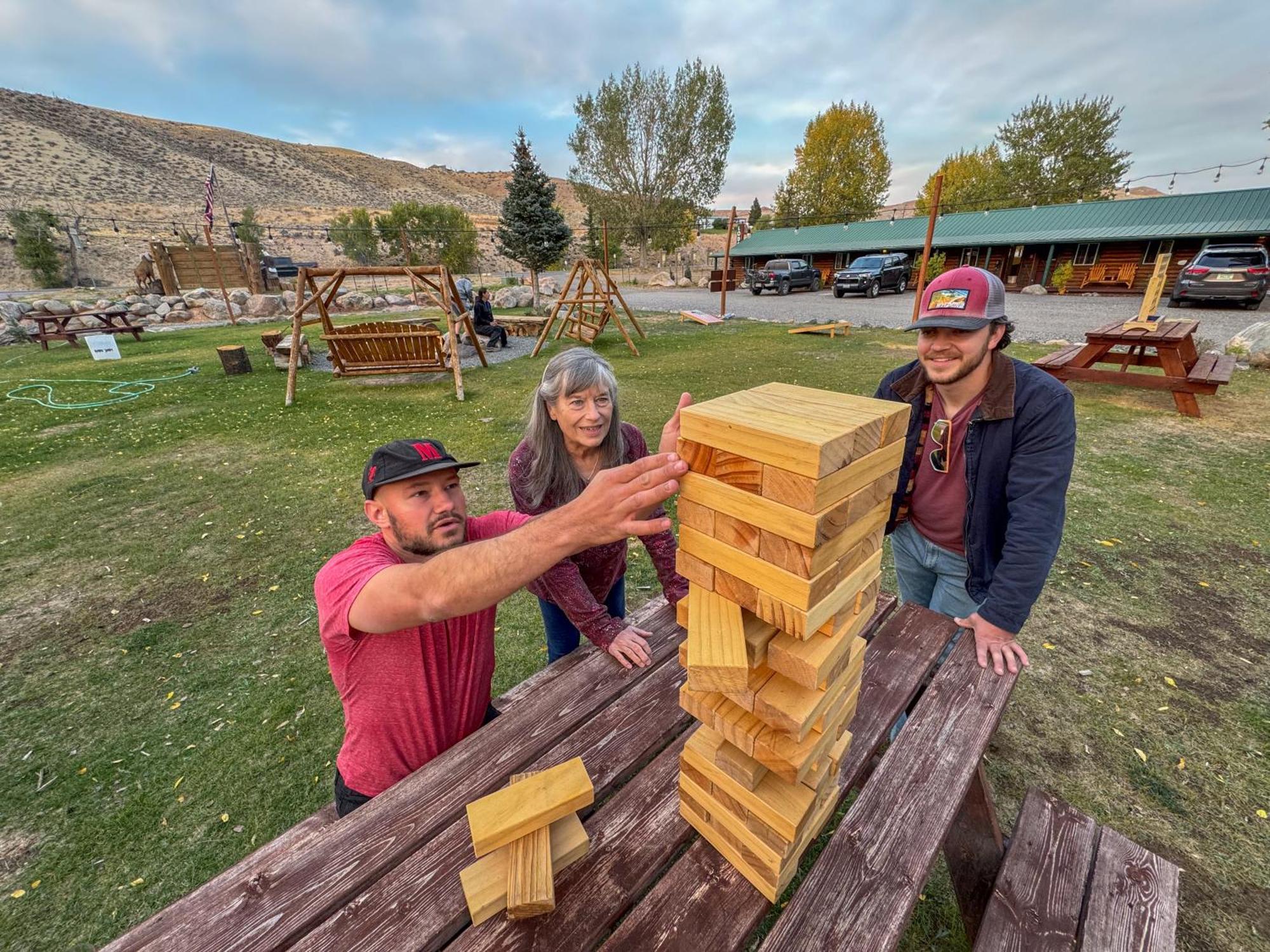 Chinook Winds Lodge Dubois Esterno foto
