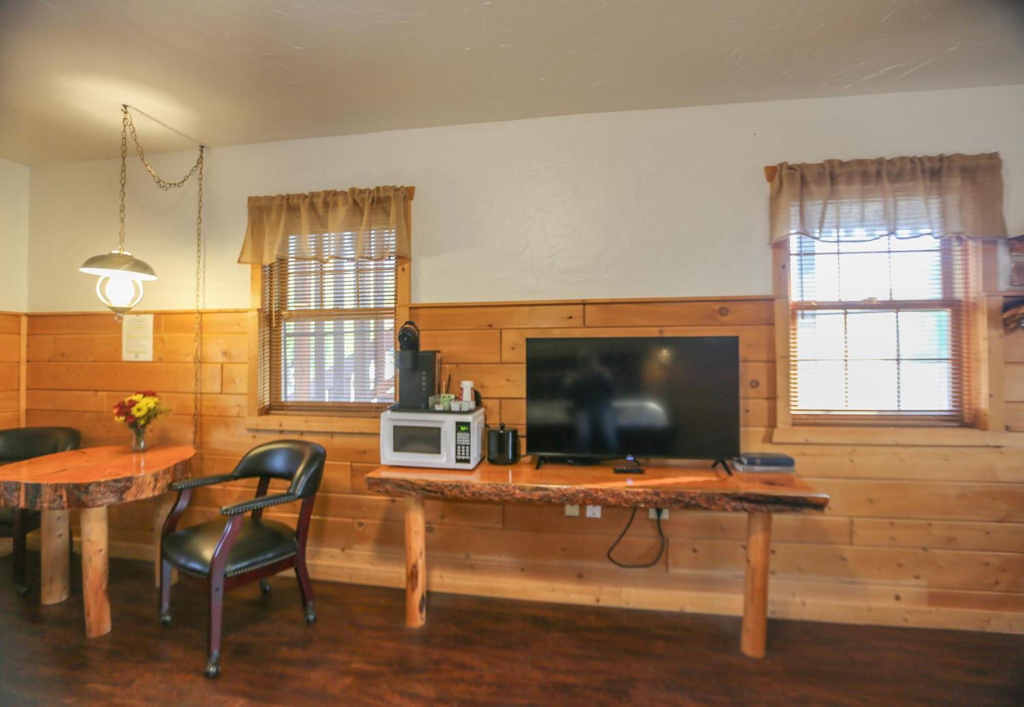 Chinook Winds Lodge Dubois Esterno foto